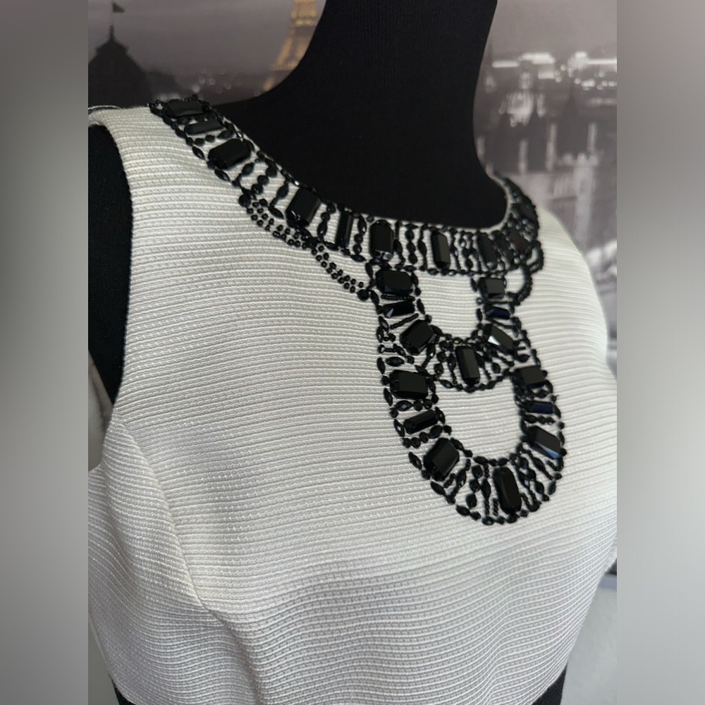 TAHARI Arthur S Levine Black and white Embellished Dress Size 6 - Picture 2 of 7